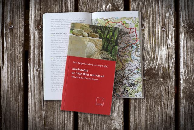 Buchgestaltung des Wanderführers und Buches über die Jakobswege an Saar Blies und Mosel