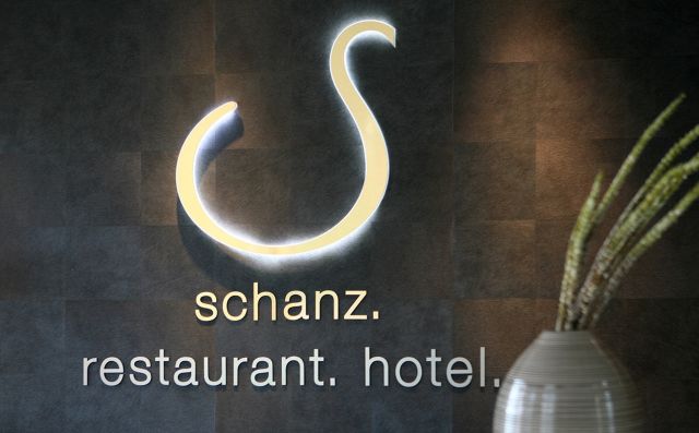 Logo-Gestaltung und Interior Design für das Restaurant Schanz